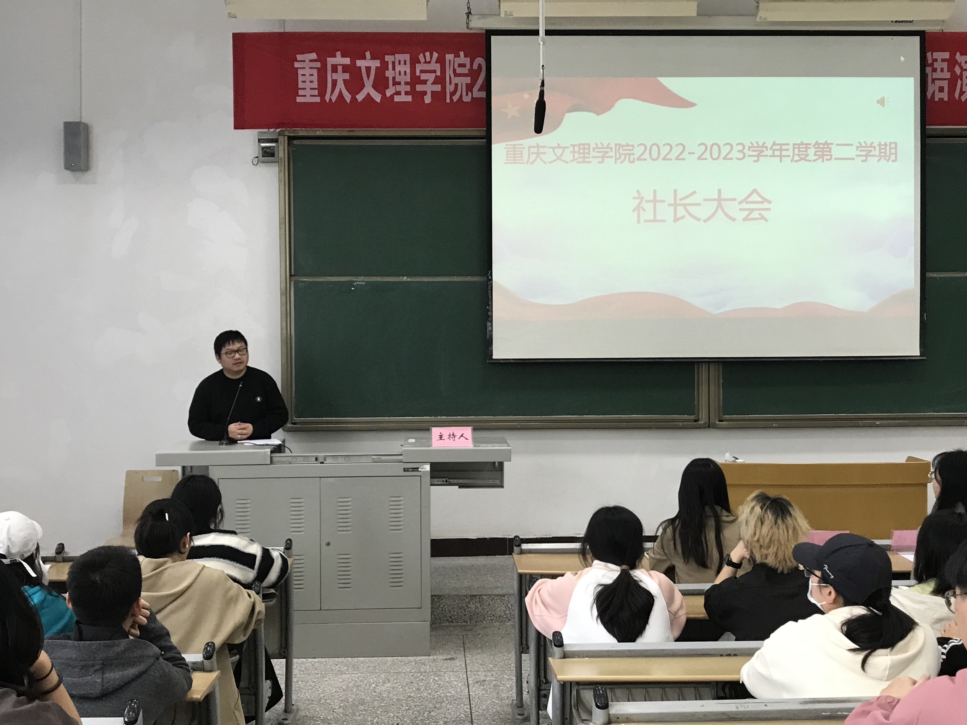 vkrb_1679994954376051442.jpg vkrb_1679994954376051442.jpg