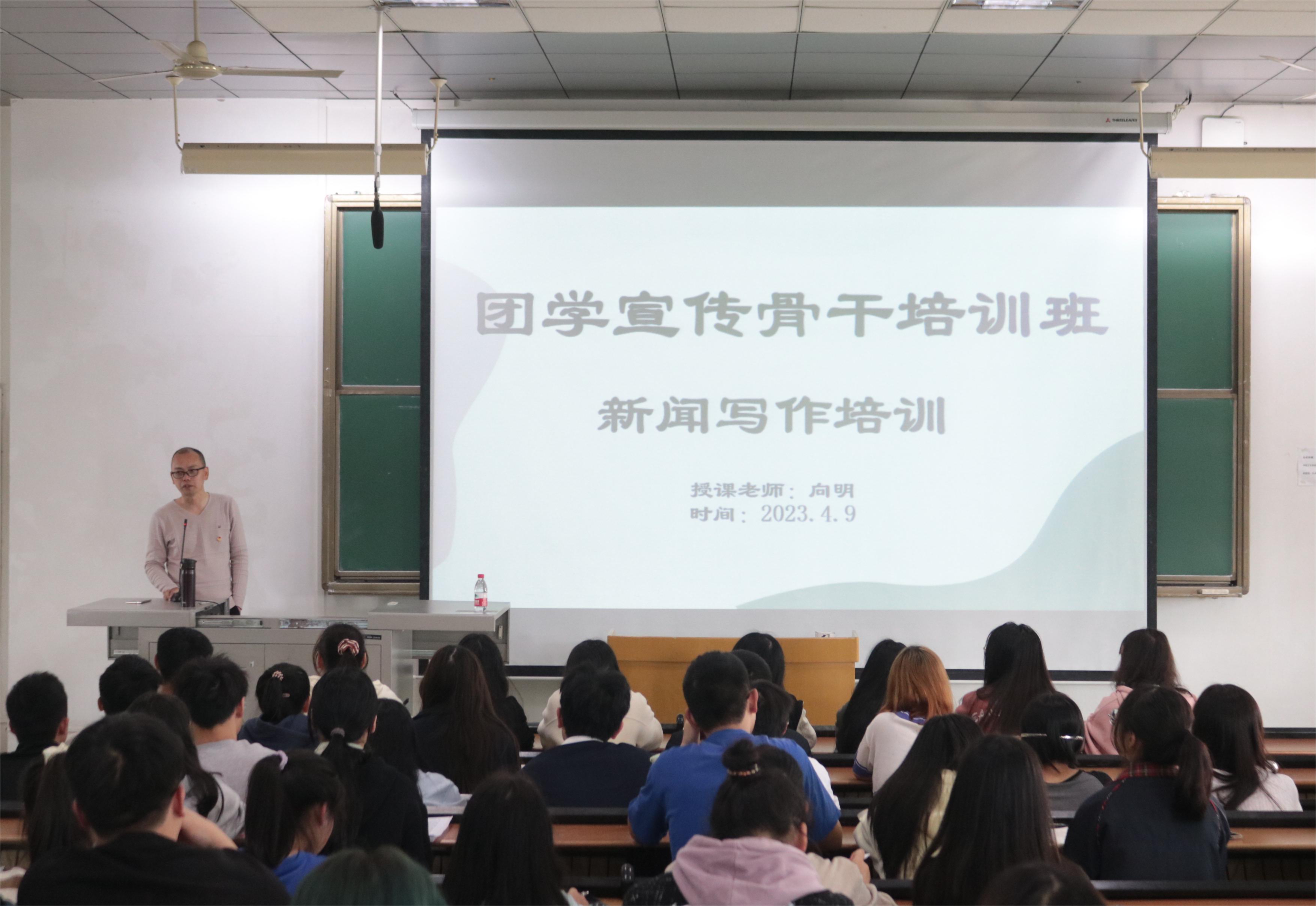 CqBc_1684156919274058635.jpg 向老师杨帧淇.jpg