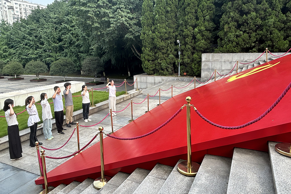 rUNH_1720366345865059631.jpg rUNH_1720366345865059631.jpg